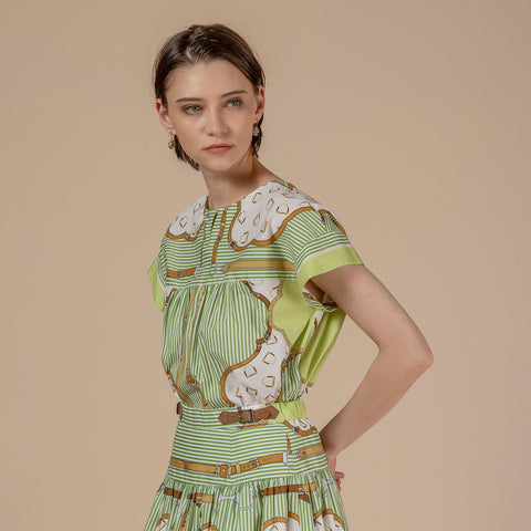 Natural Elegance クラシックキーネック ブラウス