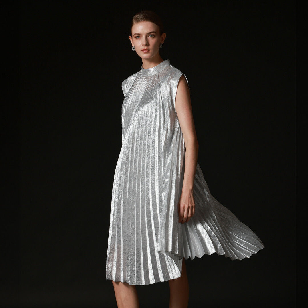 コンフォタブル クローズメタリック アコーディオン プリーツ