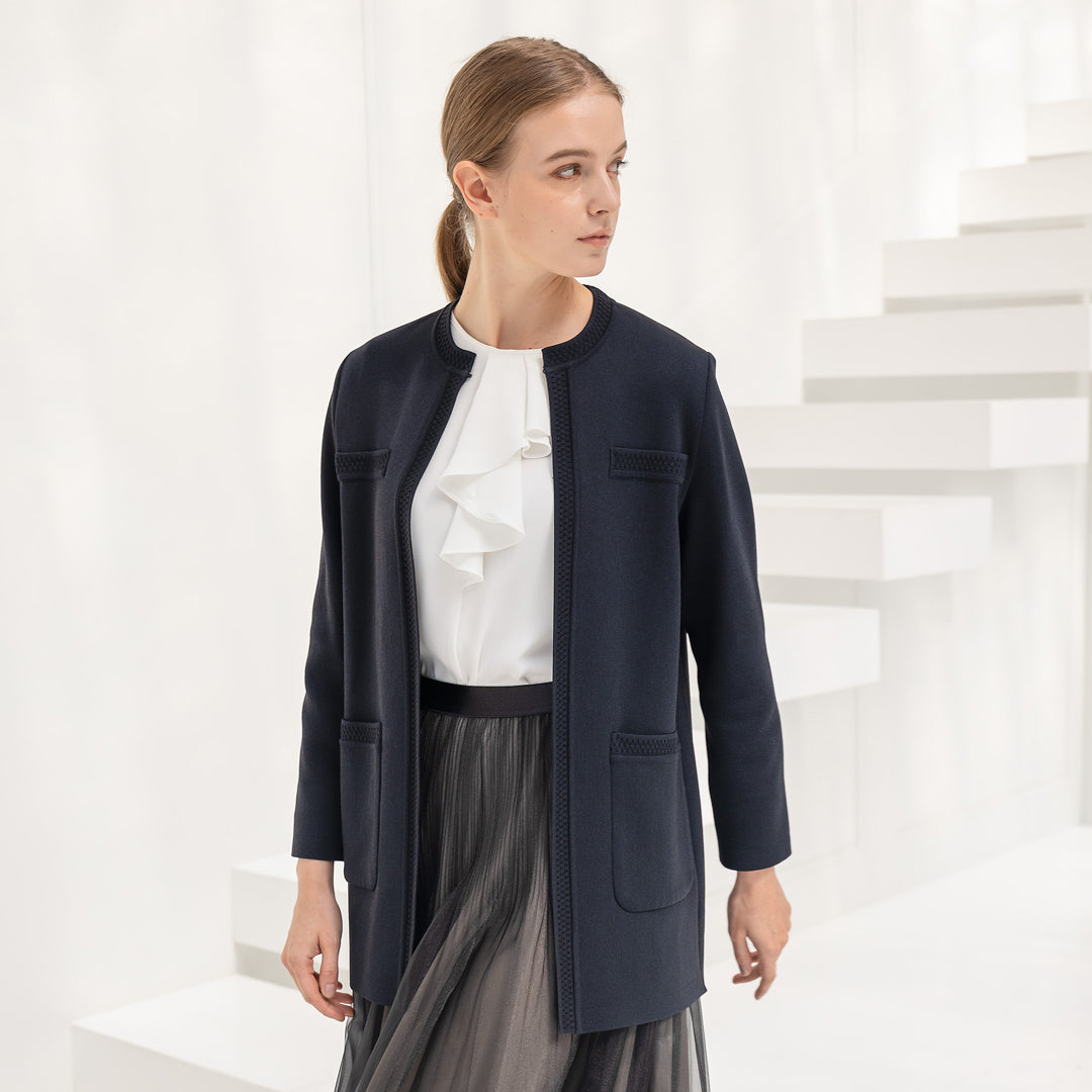 銀座マギー　スーパービューティー　ノーカラー　ジャケット　コート　新品　タグ付き PLATINE ヴィオラ クルーネック ハーフ丈 ジャケット – 銀座マギー公式