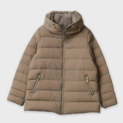 フードイン ダウンジャケット