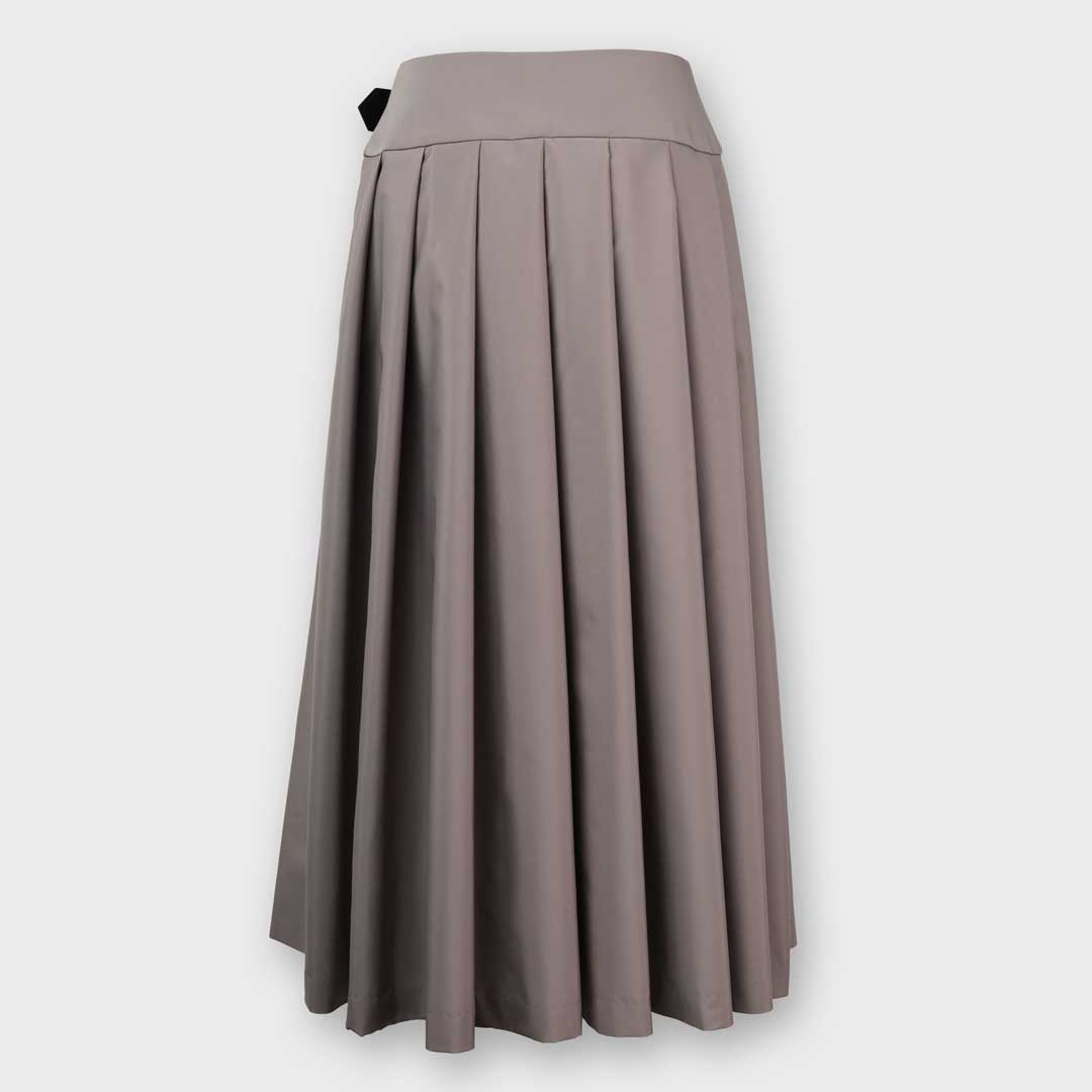New Classic Elegance タフタミディアムプリーツスカート – 銀座マギー 